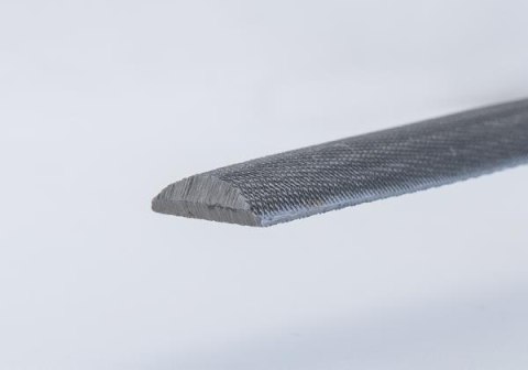 King Tony PILNIK GŁADZIK Z UCHWYTEM W KSZTAŁCIE PÓŁOKRĄGŁYM 200mm King Tony