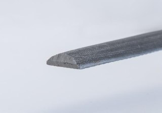 King Tony PILNIK RÓWNIAK Z UCHWYTEM W KSZTAŁCIE PÓŁOKRĄGŁYM 250mm King Tony